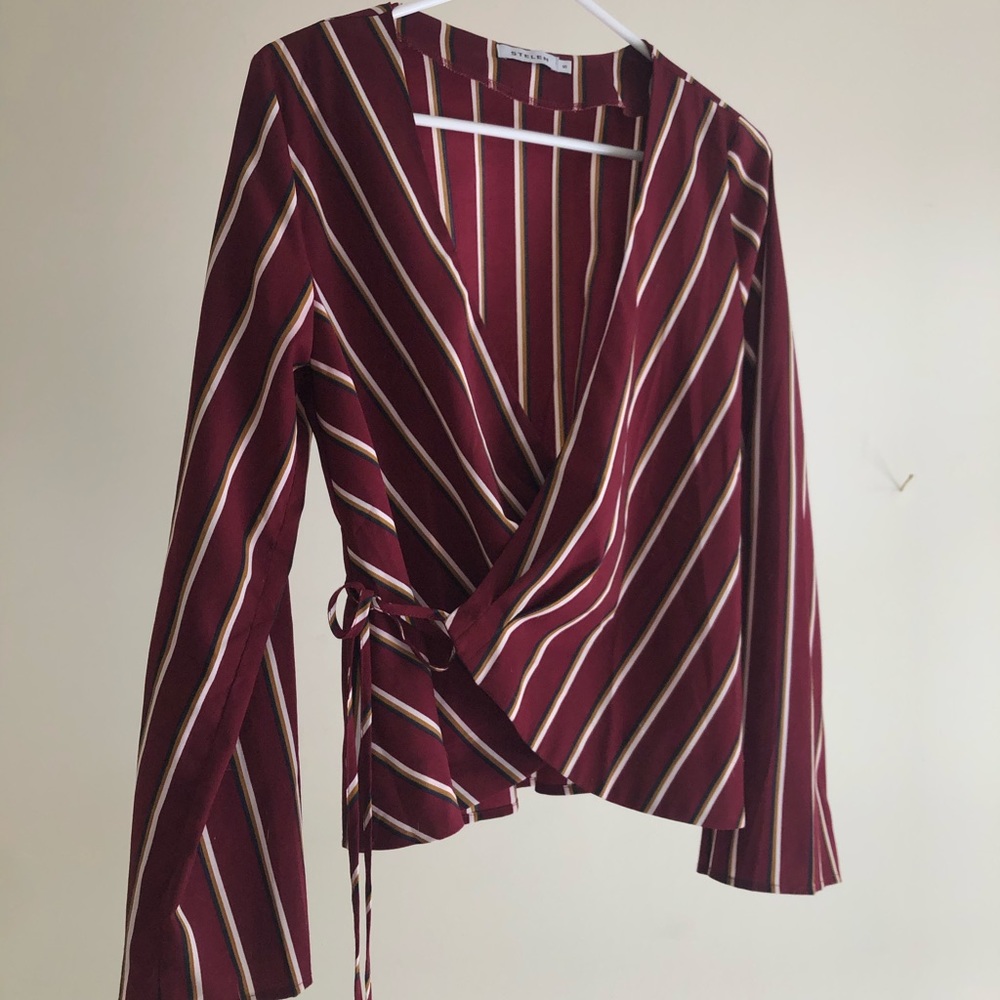 Stelen Wrap top size small